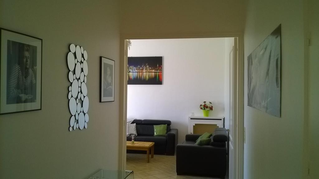 Winter Palace Cannes Room photo