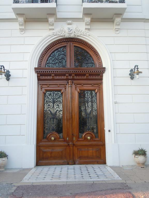 Winter Palace Cannes Room photo